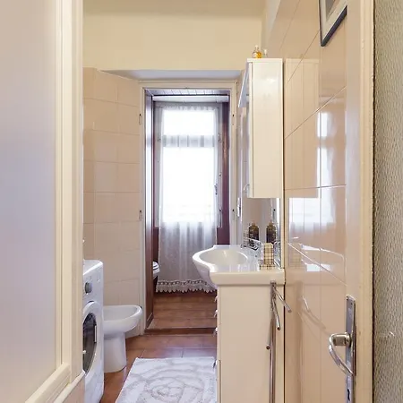 Chiara Arena Apartment